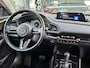Mazda CX-30 2.0 e-SkyActiv-X M Hybrid Luxury / 1e Eigenaar / Lederen Bekleding / Afneembare Trekhaak / Elektrisch Bedienbare Bestuurdersstoel met Geheugen / Bose Audio / Adaptief Cruise Control / Stoel & Stuurverwarming / Navigatie / Apple Carplay & Android Auto /