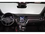 Volvo V60 T6 Recharge AWD Plus Dark - Panorama/schuifdak - IntelliSafe Assist & Surround - 360º Camera - Harman/Kardon audio - Verwarmde voorstoelen, stuur & achterbank - Parkeersensoren voor & achter - Elektr. bedienb. voorstoelen met geheugen - Elektr. inklapbare trekhaak - 18' LMV