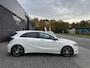 Mercedes-Benz A-klasse 250 Prestige | 2E EIGENAAR | 12MND GARANTIE | PANODAK | AUTOMAAT | CRUISE | CARPLAY | LMV | SFEERVERLICHTING |