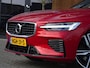 Volvo V60 T8 390PK Twin Engine / AWD / R Design / LED