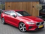Volvo V60 T8 390PK Twin Engine / AWD / R Design / LED