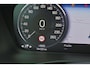 Volvo XC40 T5 Recharge Plus Dark - IntelliSafe Assist - 360º Camera - Harman/Kardon audio - Verwarmde voorstoelen & stuur - Parkeersensoren voor & achter - Elektr. bedienb. voorstoelen met geheugen links - Draadloze tel. lader - Extra getint glas - 19' LMV