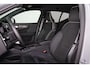 Volvo XC40 T5 Recharge Plus Dark - IntelliSafe Assist - 360º Camera - Harman/Kardon audio - Verwarmde voorstoelen & stuur - Parkeersensoren voor & achter - Elektr. bedienb. voorstoelen met geheugen links - Draadloze tel. lader - Extra getint glas - 19' LMV