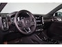 Volvo XC40 T5 Recharge Plus Dark - IntelliSafe Assist - 360º Camera - Harman/Kardon audio - Verwarmde voorstoelen & stuur - Parkeersensoren voor & achter - Elektr. bedienb. voorstoelen met geheugen links - Draadloze tel. lader - Extra getint glas - 19' LMV