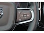Volvo XC40 T5 Recharge Plus Dark - IntelliSafe Assist - 360º Camera - Harman/Kardon audio - Verwarmde voorstoelen & stuur - Parkeersensoren voor & achter - Elektr. bedienb. voorstoelen met geheugen links - Draadloze tel. lader - Extra getint glas - 19' LMV