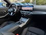 BMW 3-Serie Touring 320d xDrive M-SPORT ** LED, NAVI+, LEDER, PANORAMA, H&K, HuD, TREKH, 19-inch LMV ** 1e EIG - UNFALLFREI ** ** INFORMEER OOK NAAR ONZE AANTREKKELIJKE FINANCIAL-LEASE TARIEVEN **