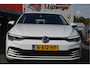 Volkswagen Golf 1.0 eTSI Life Carplay | Adaptive cruise | LMV | Clima | Bluetooth | Navi | PDC