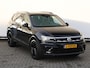 Volkswagen Tiguan Allspace 1.5 TSI Highline Business R 150 pk DSG | R-line | Trekhaak | Black Style | Panoramadak | Camera | Stoelverwarming | Navigatie | Keyless | Led Plus