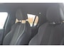 Peugeot 208 GT 1.2 Hybrid 145PK e-DCS6 | NAVIGATIE | DRAADLOZE APPLE CARPLAY/ANDROID AUTO | CAMERA VOOR + ACHTER | FULL LED KOPLAMPEN | LICHTMETALEN VELGEN 17" | DODEHOEK DETECTIE | DRAADLOZE TELEFOONLADER | KEYLESS ENTRY/START | DAB+ RADIO | ADAPTIVE CRUISE CONTROL |