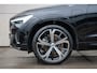 Volvo XC60 2.0 T8 Plug-in hybrid AWD Ultra Dark -Luchtvering-21"-Trekhaak-360 gr-Leer-Head up-Keyless-