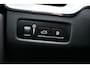 Volvo XC60 2.0 T8 Plug-in hybrid AWD Ultra Dark -Luchtvering-21"-Trekhaak-360 gr-Leer-Head up-Keyless-
