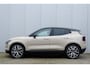 Volvo EX30 Single Motor Extended Range Plus 69 kWh Europa | Black Pack | Elektrisch verstelbare voorstoelen | Stoel- en stuuverwarming | Google Maps & Infotainment | Harman Kardon premium soundbar | Elektrisch bedienbare achterklep