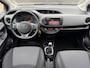 Toyota Yaris 1.3 VVT-i Aspiration / Climate Control / Eerste Eigenaar - NAP / Navigatie / Cruise Control / Camera / All-Season banden / Bluetooth