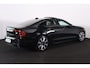 Volvo S90 T8 AWD Ultra Dark - LONG RANGE - IntelliSafe Assist & Surround - 360º Camera - Harman/Kardon audio - Adaptieve LED koplampen - Verwarmde voorstoelen, stuur & achterbank - Parkeersensoren voor & achter - Elektr. bedienb. voorstoelen met geheugen - Head up display - Extra getint glas - 19' LMV