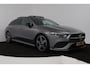 Mercedes-Benz CLA Shooting Brake 180 AMG Night Upgrade (PANORAMADAK, SFEERVERLICHTING, STOELVERWARMING, 1e EIGENAAR)