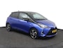 Toyota Yaris 1.5 Hybrid Bi-Tone | Climate control | Cruise control | Keyless | Parkeercamera |