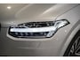 Volvo XC90 T8 Recharge AWD Ultimate Dark 455pk | Bowers & Wilkins | Elektrische Stoelen | Panoramadak | Luchtvering | Pilot Assist | BLIS | Rondomzicht Camera | Nappalederen Stoelen | Climate Control | Spraak besturing |