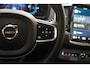 Volvo XC90 T8 Recharge AWD Ultimate Dark 455pk | Bowers & Wilkins | Elektrische Stoelen | Panoramadak | Luchtvering | Pilot Assist | BLIS | Rondomzicht Camera | Nappalederen Stoelen | Climate Control | Spraak besturing |
