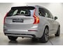 Volvo XC90 T8 Recharge AWD Ultimate Dark 455pk | Bowers & Wilkins | Elektrische Stoelen | Panoramadak | Luchtvering | Pilot Assist | BLIS | Rondomzicht Camera | Nappalederen Stoelen | Climate Control | Spraak besturing |