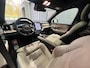 Volvo XC90 T8 Plug-in hybrid Ultra Dark | FACELIFT | Cardamom | Luchtvering | Bowers&Wilkins | 22 Inch | Trekhaak | Head-Up | Massage