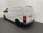 Volkswagen Transporter 2.0 TDI L2H1 28 Airco Cruise Control Apple CarPlay Trekhaak