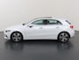 Mercedes-Benz A-klasse 180 Business Solution Luxury | Panoramadak | Memory | Multibeam | Keyless | Distronic |