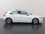 Mercedes-Benz A-klasse 180 Business Solution Luxury | Panoramadak | Memory | Multibeam | Keyless | Distronic |