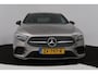 Mercedes-Benz A-klasse 200 Business Solution AMG (STOELVERWARMING, ACHTERUITRIJCAMERA, SFEERVERLICHTING, PARKEERSENSOREN)