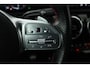 Mercedes-Benz A-klasse 200 Business Solution AMG (STOELVERWARMING, ACHTERUITRIJCAMERA, SFEERVERLICHTING, PARKEERSENSOREN)
