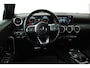 Mercedes-Benz A-klasse 200 Business Solution AMG (STOELVERWARMING, ACHTERUITRIJCAMERA, SFEERVERLICHTING, PARKEERSENSOREN)