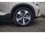 Volvo XC40 2.0 B4 Plus Dark | Trekhaak | Verwarmbare voorruit | Achteruitrijcamera | 19 inch | Google |