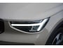 Volvo XC40 2.0 B4 Plus Dark | Trekhaak | Verwarmbare voorruit | Achteruitrijcamera | 19 inch | Google |