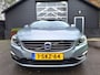 Volvo V60 2.4 D6 AWD Plug-In Hybrid Summum Bi-Xenon,Cruise-Control, Full-Map Navi, Leer en Stoelverwarming, LM-Velgen, Trekhaak.