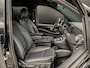 Mercedes-Benz V-klasse 300d Extra Lang Avantgarde Dubbele Cabine | ELEKTRISCHE SCHUIFDEUREN | STOELVERWARMING | STANDKACHEL | LEDER | MBUX | 360 |
