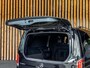 Mercedes-Benz V-klasse 300d Extra Lang Avantgarde Dubbele Cabine | ELEKTRISCHE SCHUIFDEUREN | STOELVERWARMING | STANDKACHEL | LEDER | MBUX | 360 |
