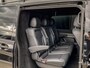 Mercedes-Benz V-klasse 300d Extra Lang Avantgarde Dubbele Cabine | ELEKTRISCHE SCHUIFDEUREN | STOELVERWARMING | STANDKACHEL | LEDER | MBUX | 360 |