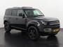 Land Rover Defender 110 P300e X-Dynamic SE | Black edition | Luchtvering | Panoramadak | 20" Style Gloss Black | 360 Camera | Zondag Open!