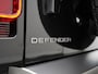 Land Rover Defender 110 P300e X-Dynamic SE | Black edition | Luchtvering | Panoramadak | 20" Style Gloss Black | 360 Camera | Zondag Open!
