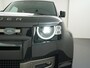 Land Rover Defender 110 P300e X-Dynamic SE | Black edition | Luchtvering | Panoramadak | 20" Style Gloss Black | 360 Camera | Zondag Open!