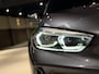 BMW 1-Serie M135i xDrive High Executive PANO|M-Sport|HarmanCardon|HUD|Carplay|Stoel&Stuur verwarming|Keyless|Virtual Dash|ACC
