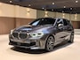 BMW 1-Serie M135i xDrive High Executive PANO|M-Sport|HarmanCardon|HUD|Carplay|Stoel&Stuur verwarming|Keyless|Virtual Dash|ACC