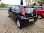 Toyota Aygo 1.0 VVT-i x-play Airco, Achteruitrijcamera, Cruise controle, Elektrische ramen, Centrale deurvergrendeling, Trekhaak