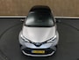 Toyota C-HR 2.0 Hybrid First Edition - ORIGINEEL NEDERLANDSE AUTO - BEARLOCK - BI-TONE - JBL GELUIDSINSTALLATIE - PARKEERSENSOREN VOOR EN ACHTER - LENDEN STEUN- STOELVERWARMING - KEYLESS ENTRY EN START - DODEHOEK DETECTIE