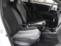 Peugeot 108 1.0 e-VTi Allure | 1ste eigenaar | AppleCarplay/AndroidAuto | Climate Control | Camera | Bluetooth | LED | Start/Stop Systeem | Buitenspiegels elektrisch verstel -en verwarmbaar | 15"LMV | Isofix |