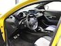 Peugeot e-208 GT 50kWh 136PK | 1ste eigenaar | ACCURAPPORT 100% | LEER/Alcantara | 3 FASE | Glazen dak | Adaptive Cruise Control | Climate Control | Camera | Dodehoekdetectie | Stoelverwarming |  FULL LED | Sfeerverlichting | Isofix | Privacy Glass |