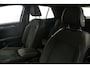 Volkswagen T-Roc R-Line Edition 1.5 TSI 150pk DSG Automaat Trekhaak, Adaptive cruise control, Navigatie, Achteruitrijcamera, Stoelverwarming, Parkeersensoren, App connect