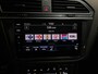 Volkswagen Tiguan 1.4 TSI eHybrid R-Line Business Black Style 19"/Panoramadak/Trekhaak/Leder + memory/Head-up/Elektrische klep/Dodehoek/Stuur + stoelverwarming/IQ Lights/Adaptieve cruise