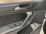 Volkswagen Tiguan 1.4 TSI eHybrid R-Line Business Black Style 19"/Panoramadak/Trekhaak/Leder + memory/Head-up/Elektrische klep/Dodehoek/Stuur + stoelverwarming/IQ Lights/Adaptieve cruise