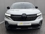 Renault Espace E-Tech full hybrid 200 esprit Alpine 7p. / Fabrieksgarantie tot 02-2027 / Dealer onderhouden / 7 persoons / 1.500 kg trekgewicht / Elektrische stoelen met massage functie / Elektrische klep /  HUD / Camera 360° / Navi / Apple Carplay Android / 20" LM wielen / All Season banden /