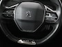 Peugeot e-2008 EV GT 50 kWh | Panoramadak | Stoelverwarming | Carplay | Adaptive cruise | Alcantara | Keyless | Camera | Full LED